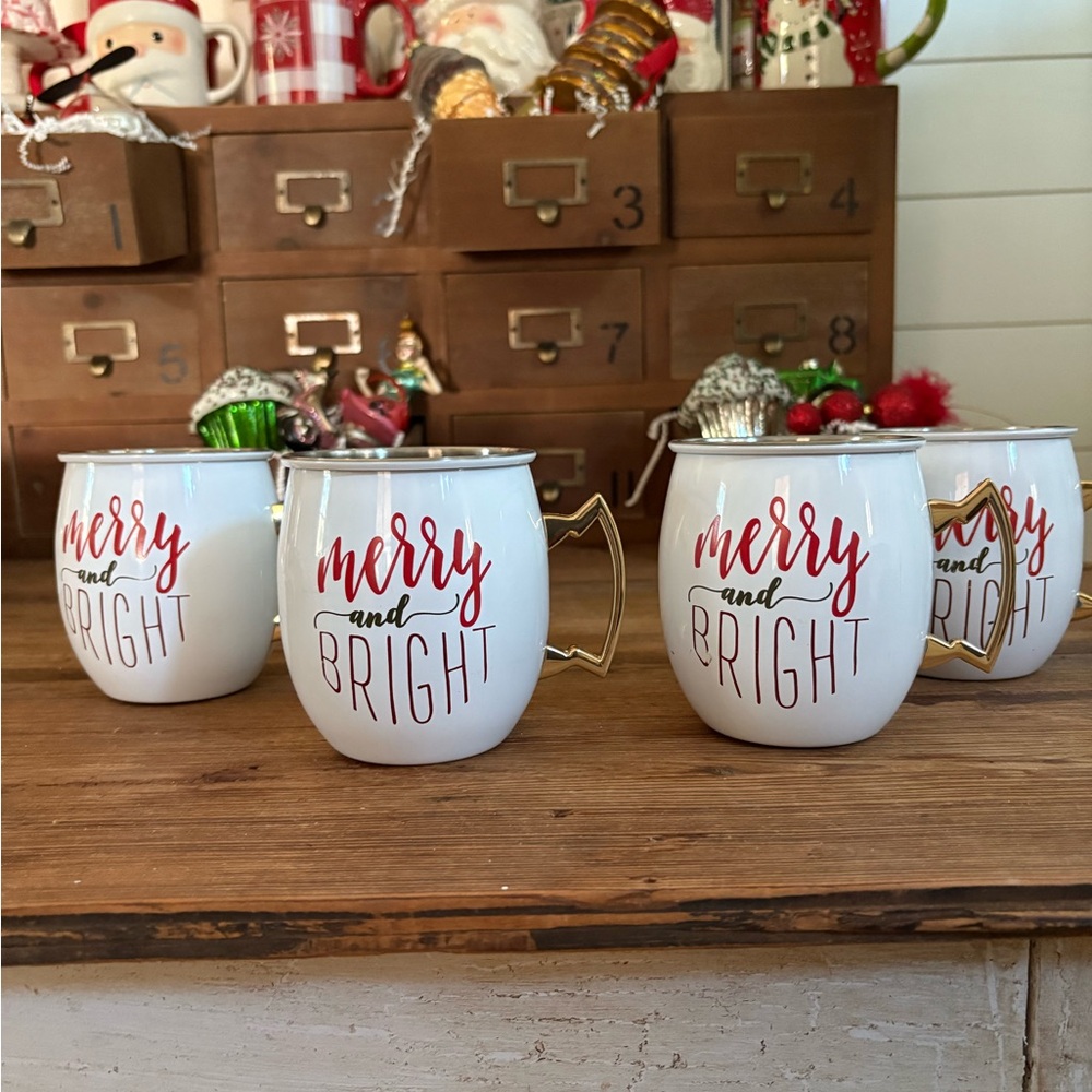 Set of 4 Merry and Bright Mugs with Gold Handles